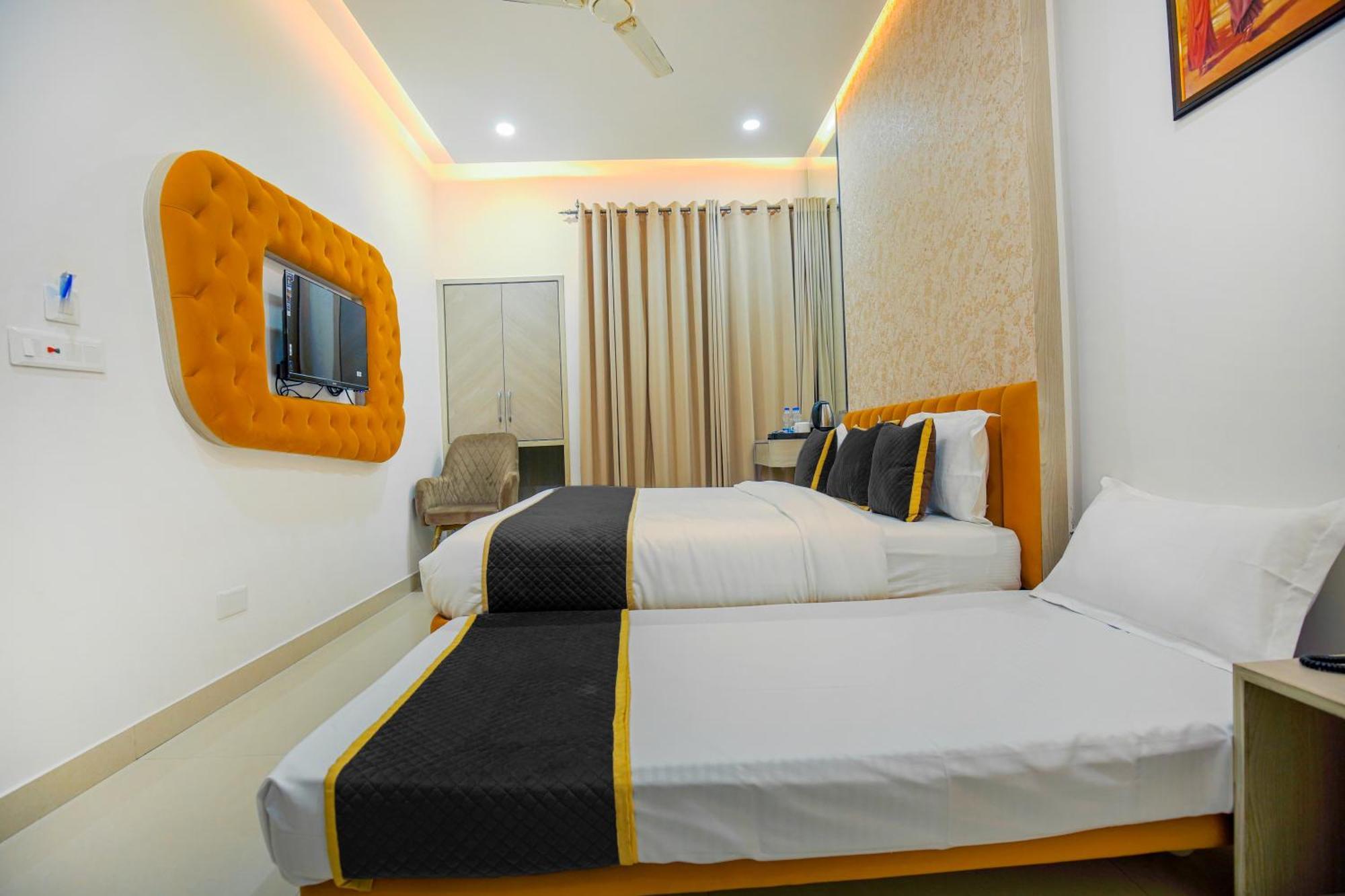 Hotel Golden Stay Amritsar Exterior foto